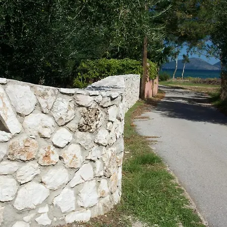 Nefeli Villa *